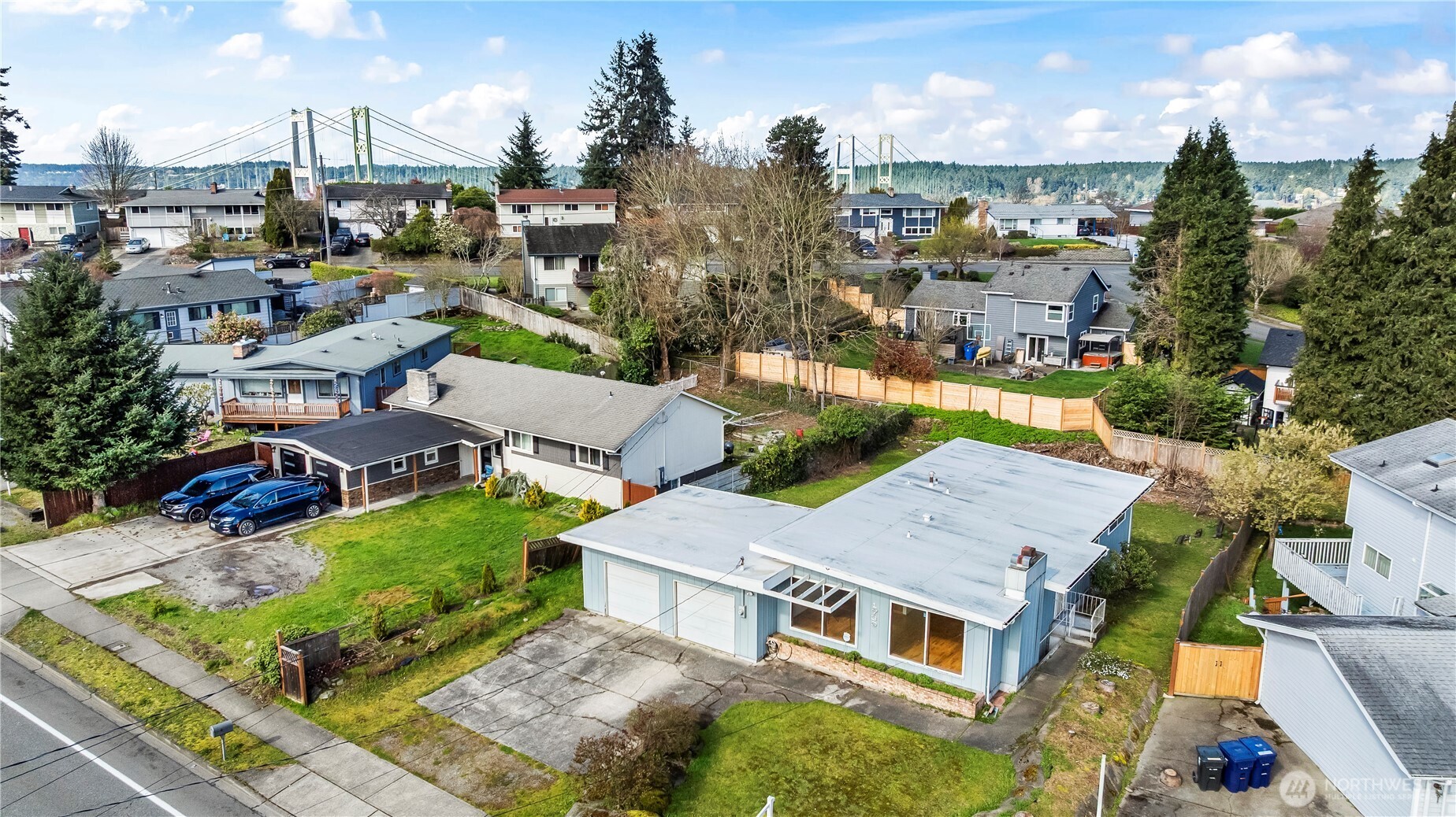 1730 N Narrows Drive , Tacoma, WA 98406-1510