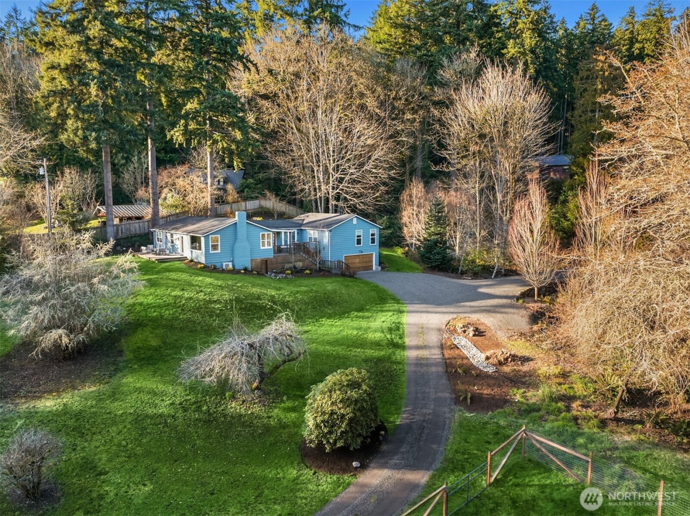 7204 NE Baker Hill Road , Bainbridge Island, WA 98110