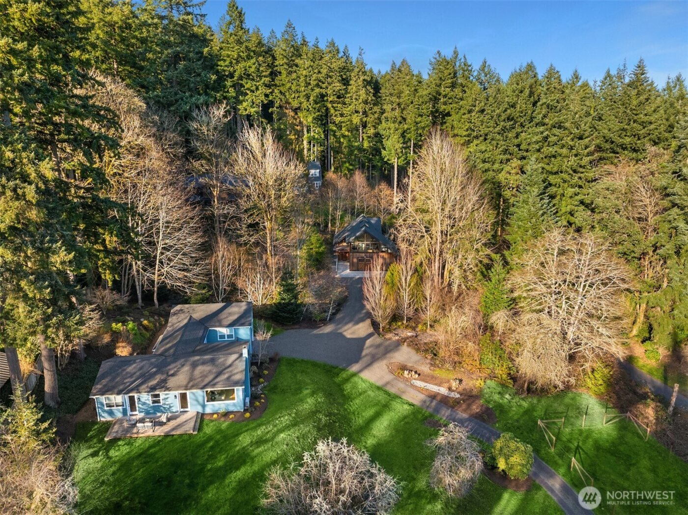 7204 NE Baker Hill Road , Bainbridge Island, WA 98110