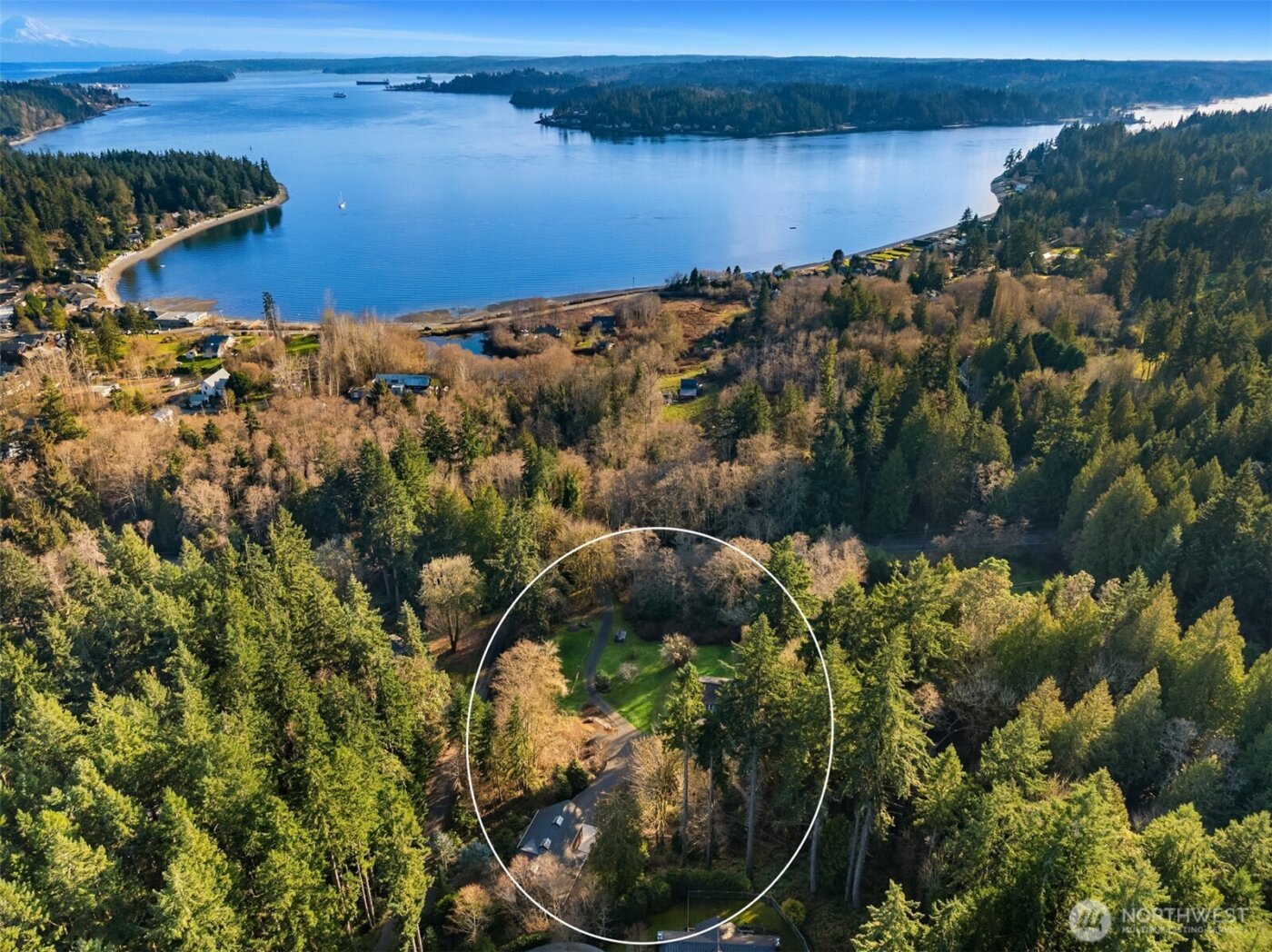 7204 NE Baker Hill Road , Bainbridge Island, WA 98110