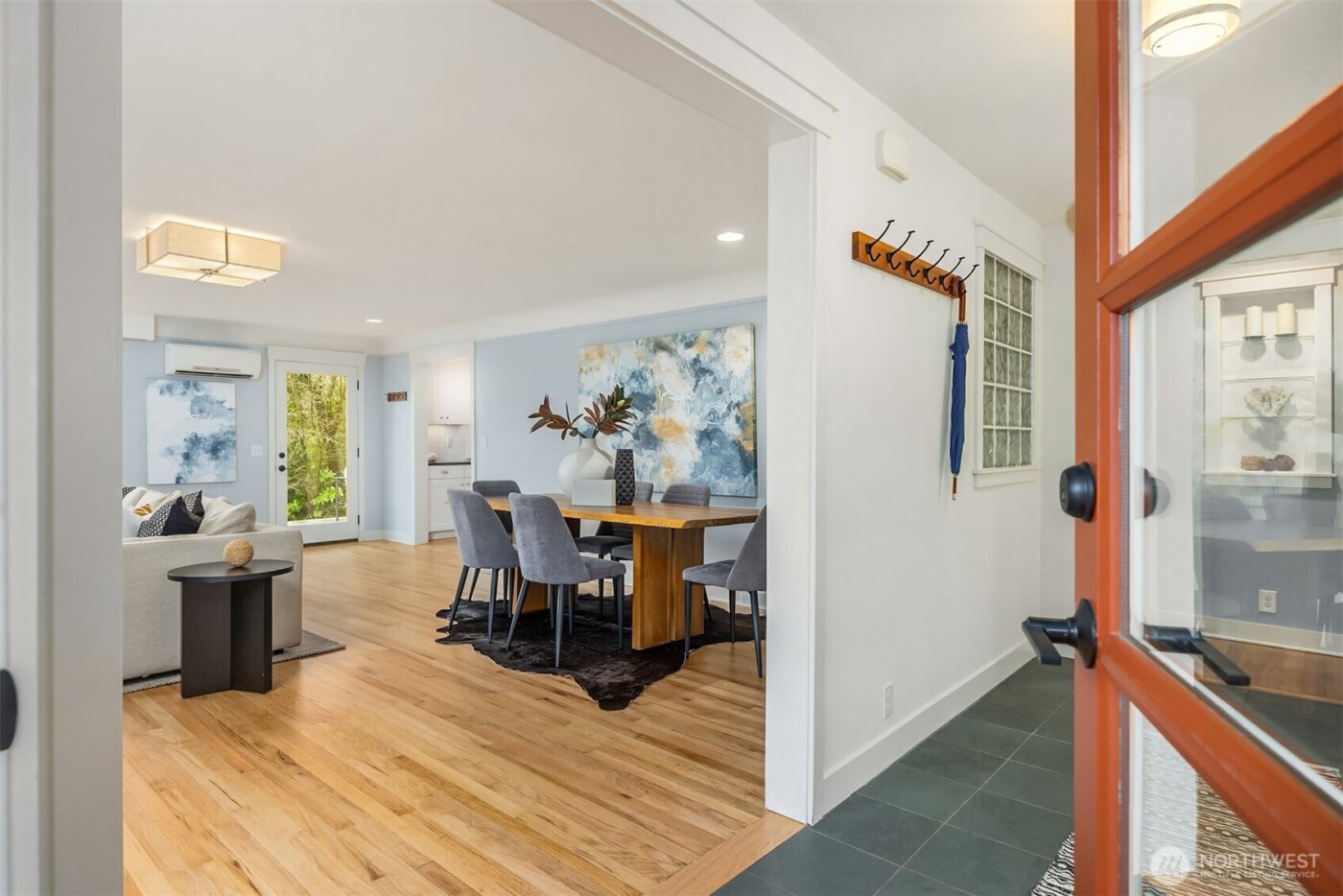 7204 NE Baker Hill Road , Bainbridge Island, WA 98110