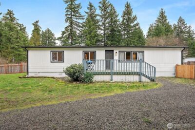 16503 Village Drive SE, Rainier, WA 98576 - Photo 2