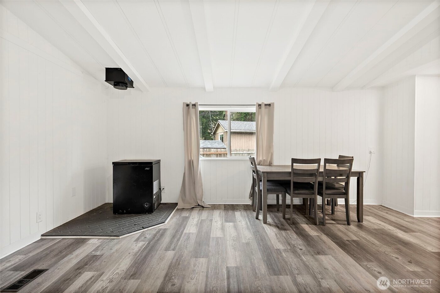 16503 Village Drive SE, Rainier, WA 98576