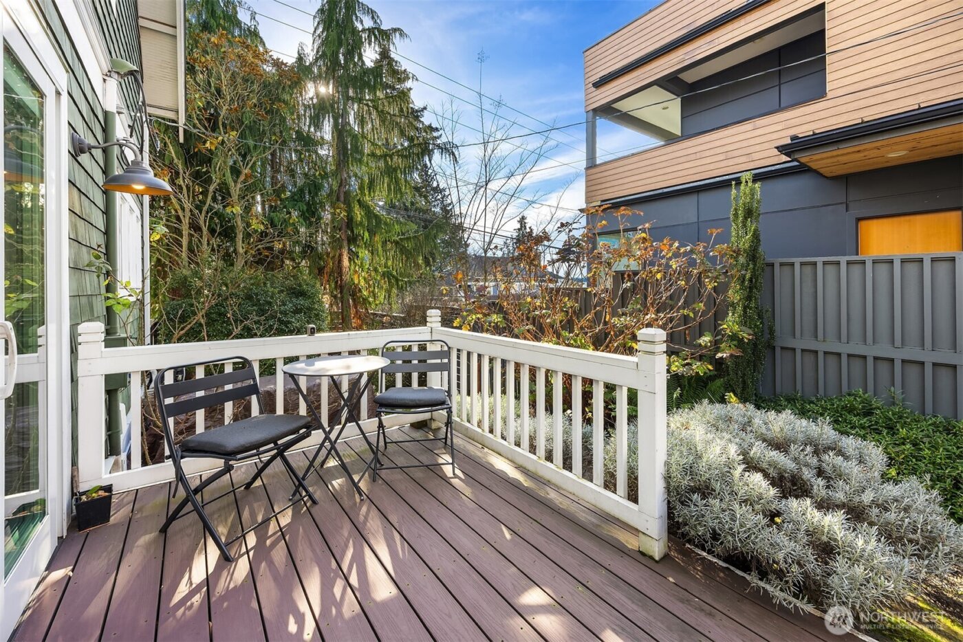 4003 Densmore Avenue N, Seattle, WA 98103