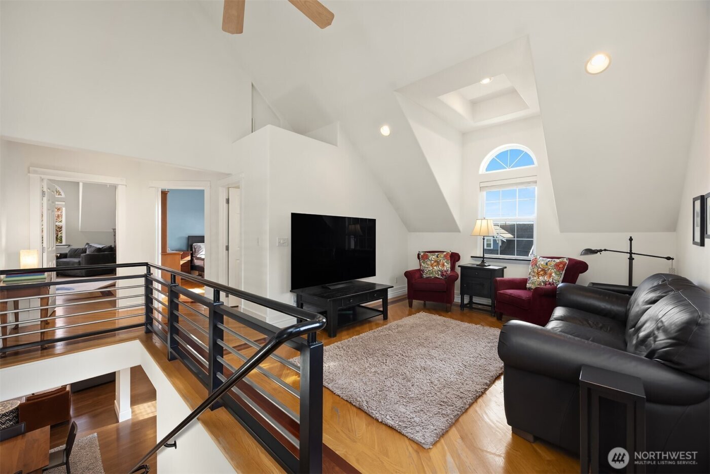 4003 Densmore Avenue N, Seattle, WA 98103