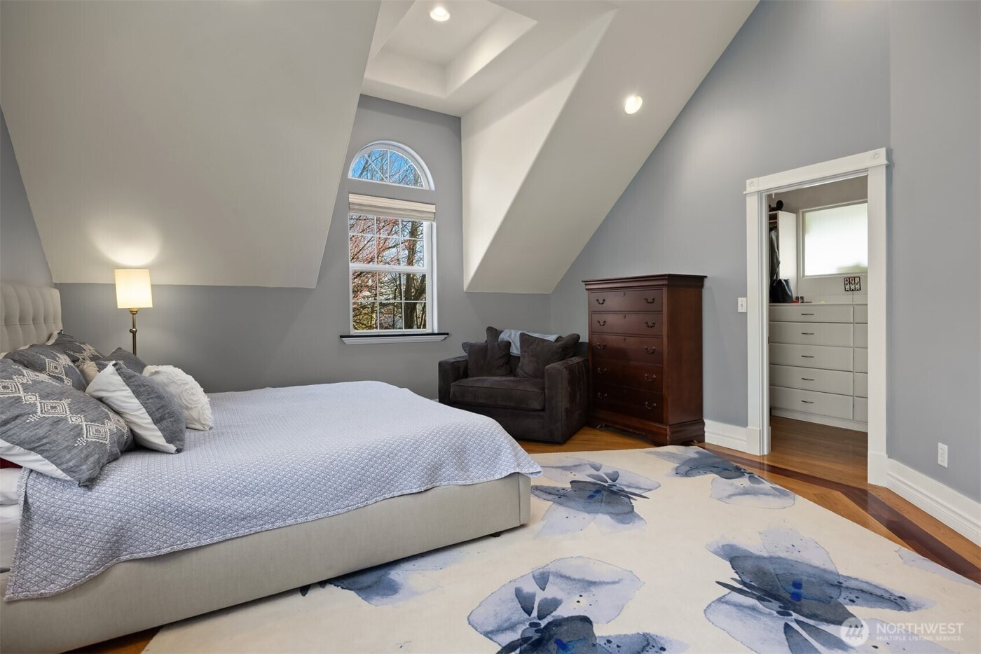 4003 Densmore Avenue N, Seattle, WA 98103