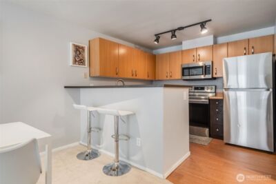 4020 Aurora Avenue N #403, Seattle, WA 98104 - Photo 12
