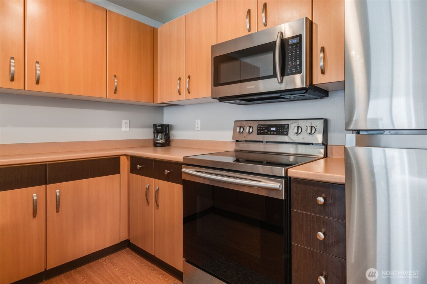 4020 Aurora Avenue N #403, Seattle, WA 98104