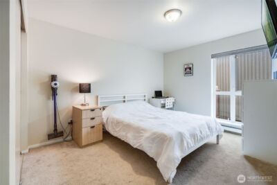 4020 Aurora Avenue N #403, Seattle, WA 98104 - Photo 20