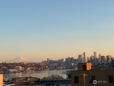 4020 Aurora Avenue N #403, Seattle, WA 98104 - Photo 2