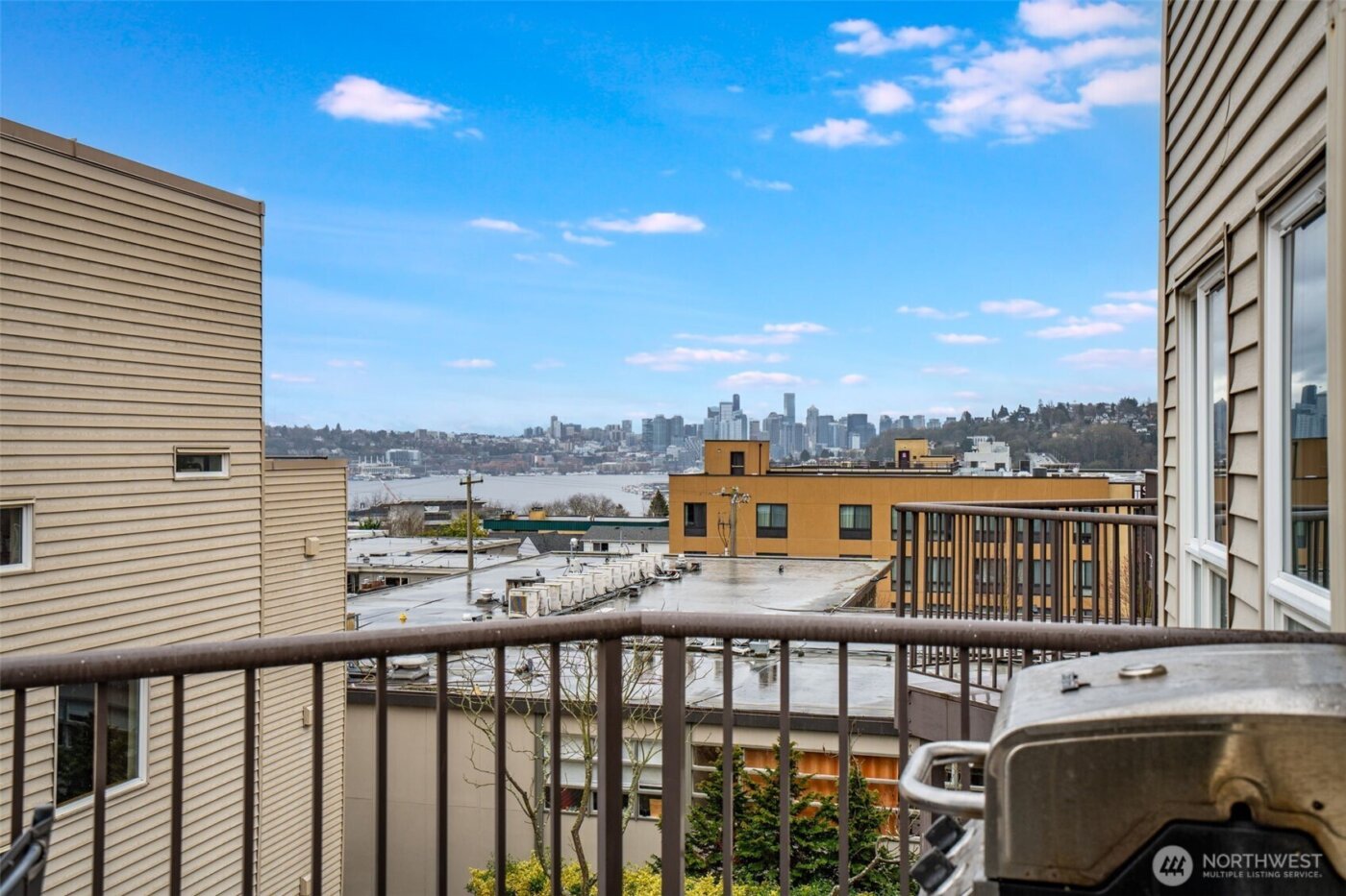 4020 Aurora Avenue N #403, Seattle, WA 98104