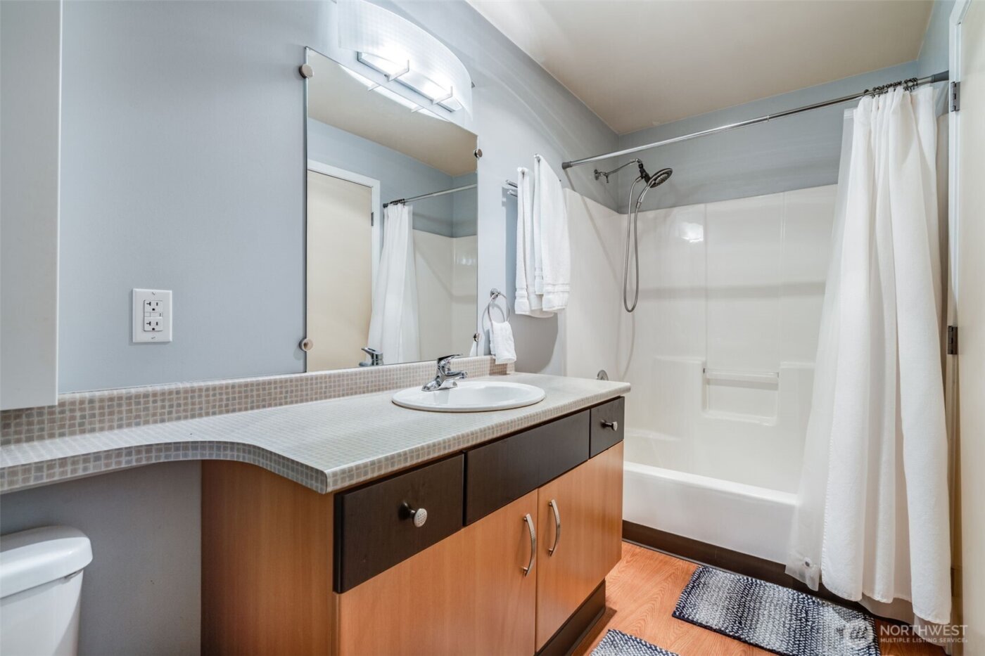 4020 Aurora Avenue N #403, Seattle, WA 98104