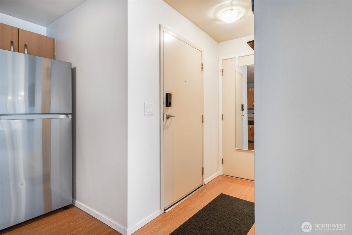 4020 Aurora Avenue N #403, Seattle, WA 98104