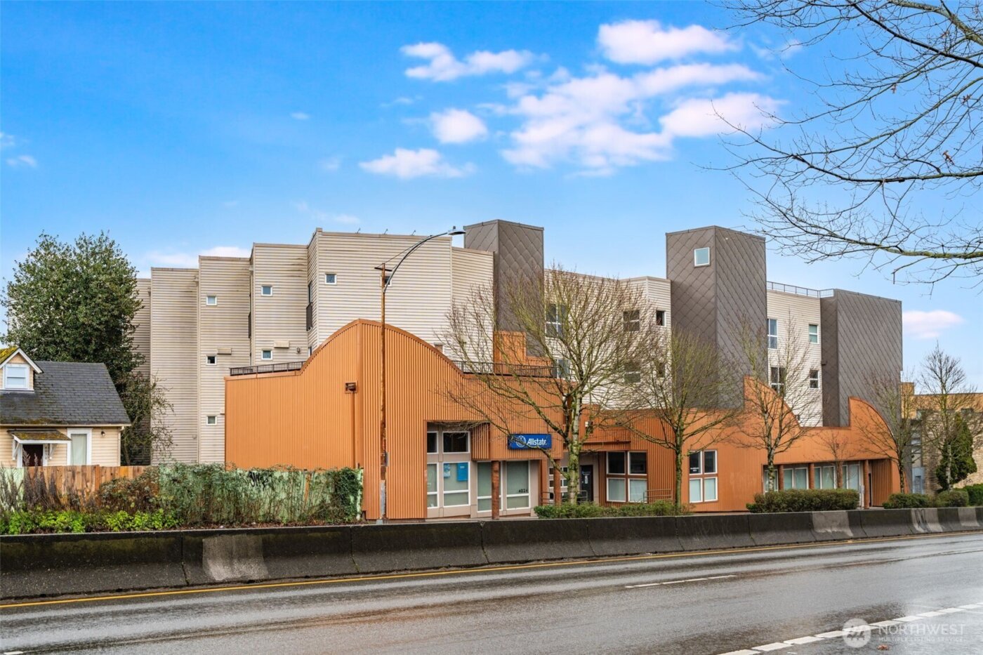 4020 Aurora Avenue N #403, Seattle, WA 98104