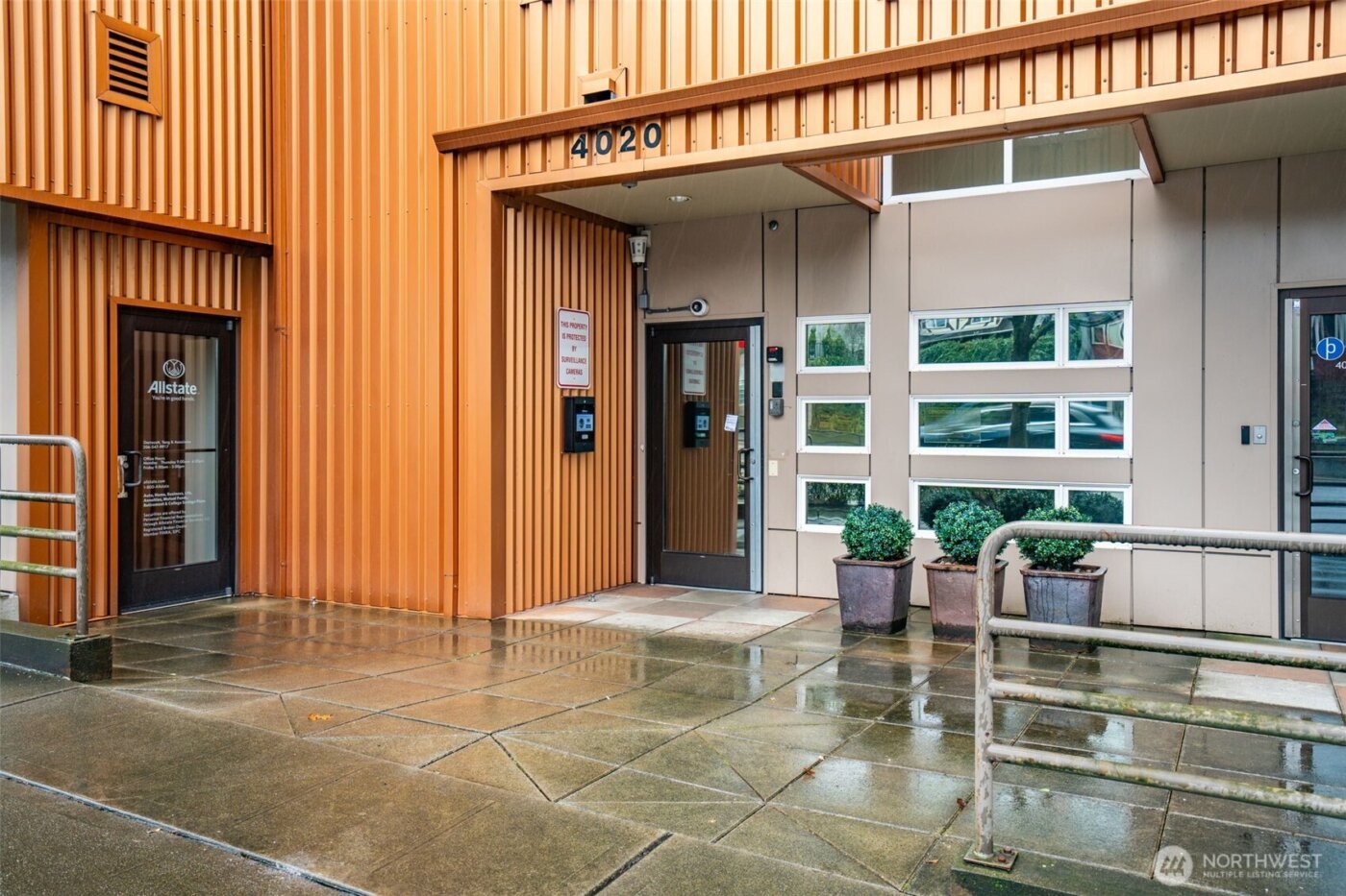 4020 Aurora Avenue N #403, Seattle, WA 98104