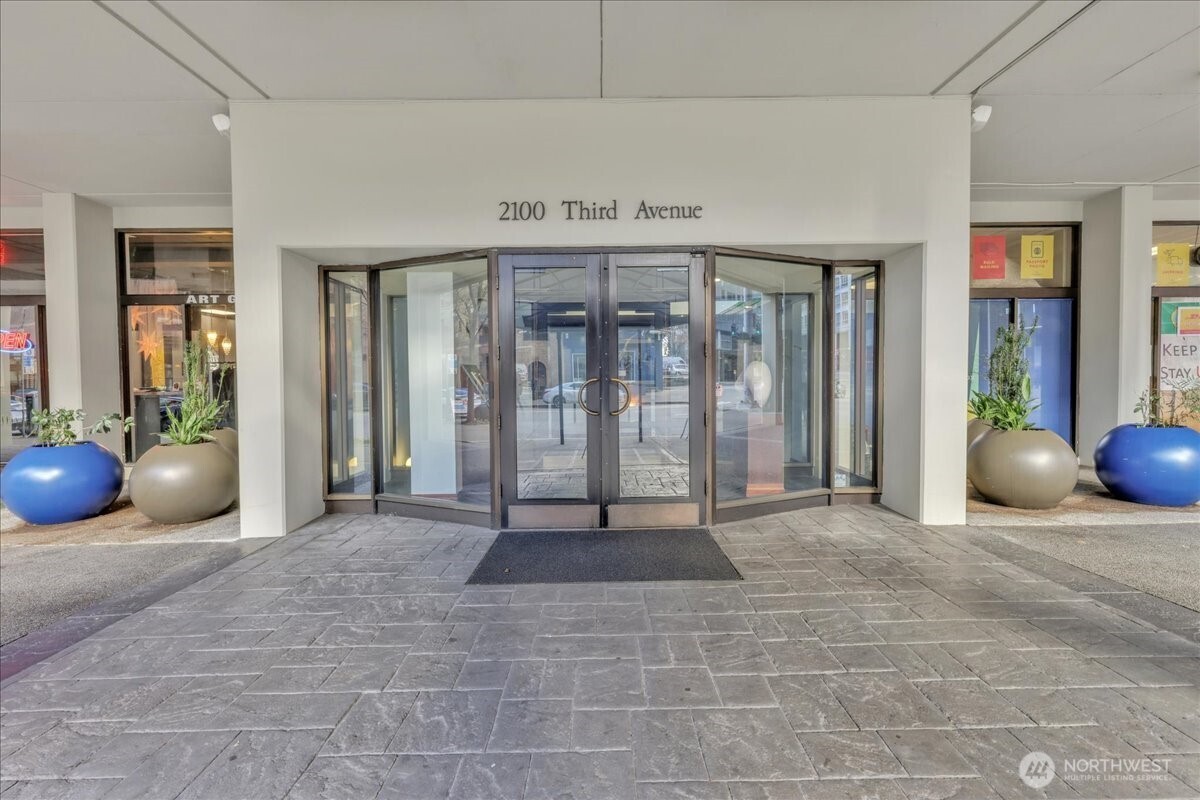 2100 3rd Avenue #2206, Seattle, WA 98101