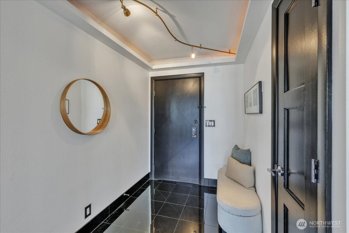 2100 3rd Avenue #2206, Seattle, WA 98101