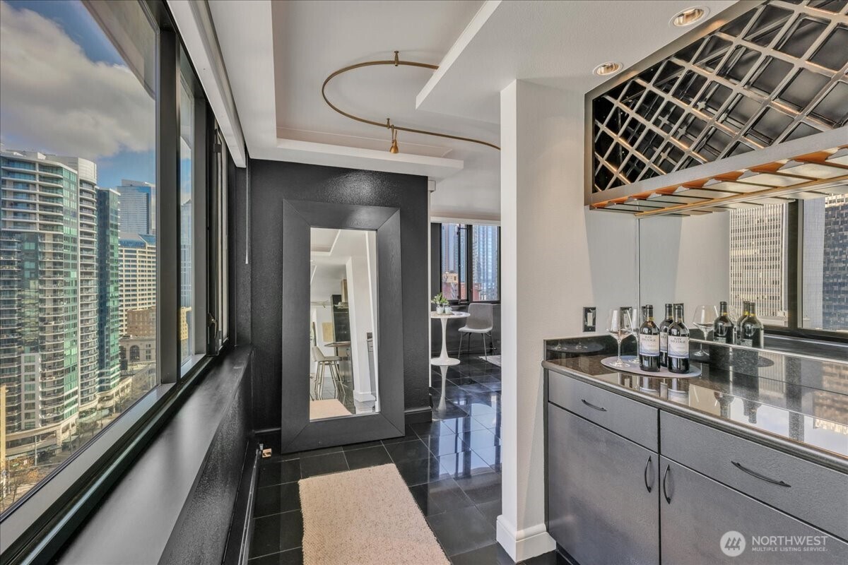 2100 3rd Avenue #2206, Seattle, WA 98101