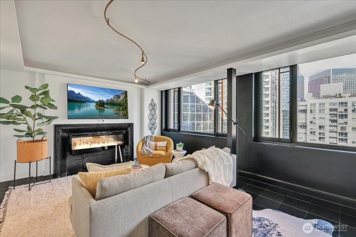 2100 3rd Avenue #2206, Seattle, WA 98101