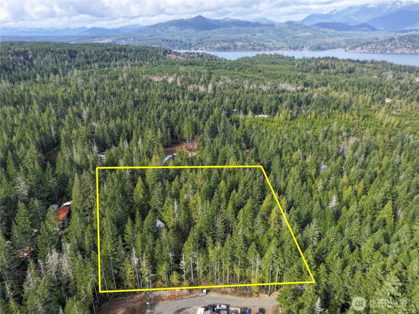260 NE Kissin Tree Lane , Tahuya, WA 98588