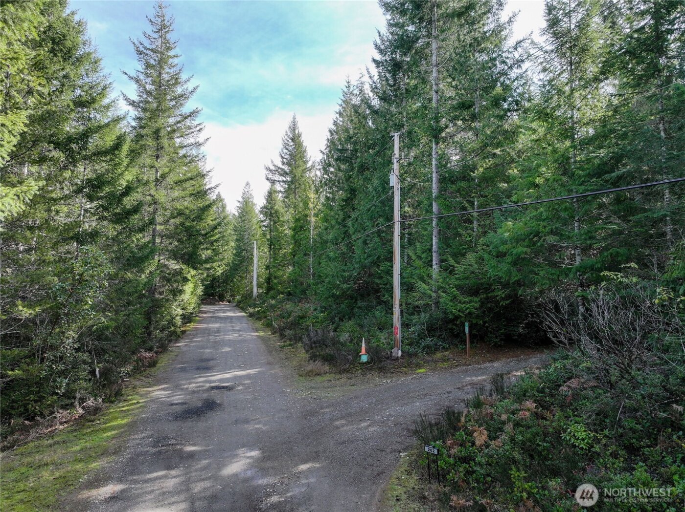 260 NE Kissin Tree Lane , Tahuya, WA 98588