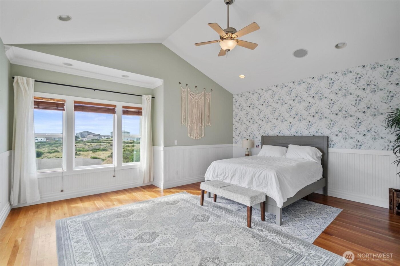 470 W Wind Street , Ocean Shores, WA 98569