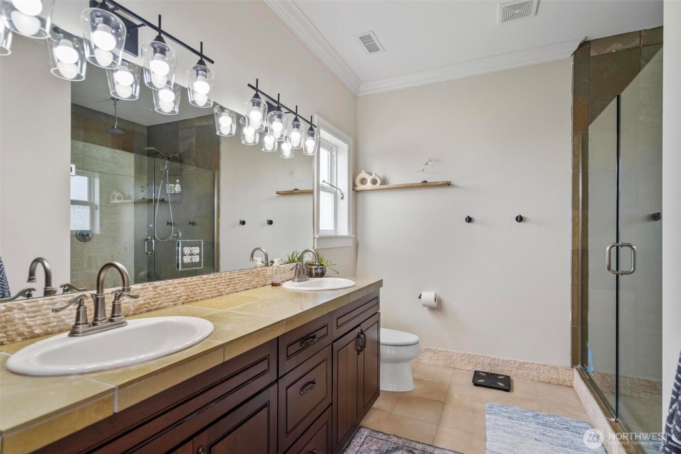 470 W Wind Street , Ocean Shores, WA 98569