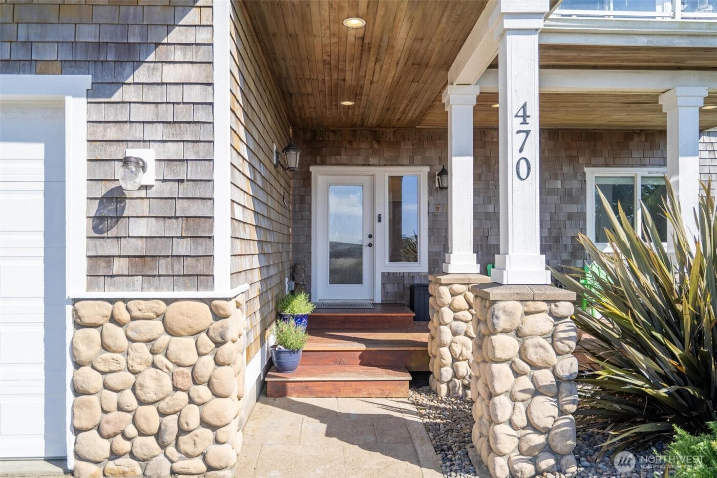 470 W Wind Street , Ocean Shores, WA 98569