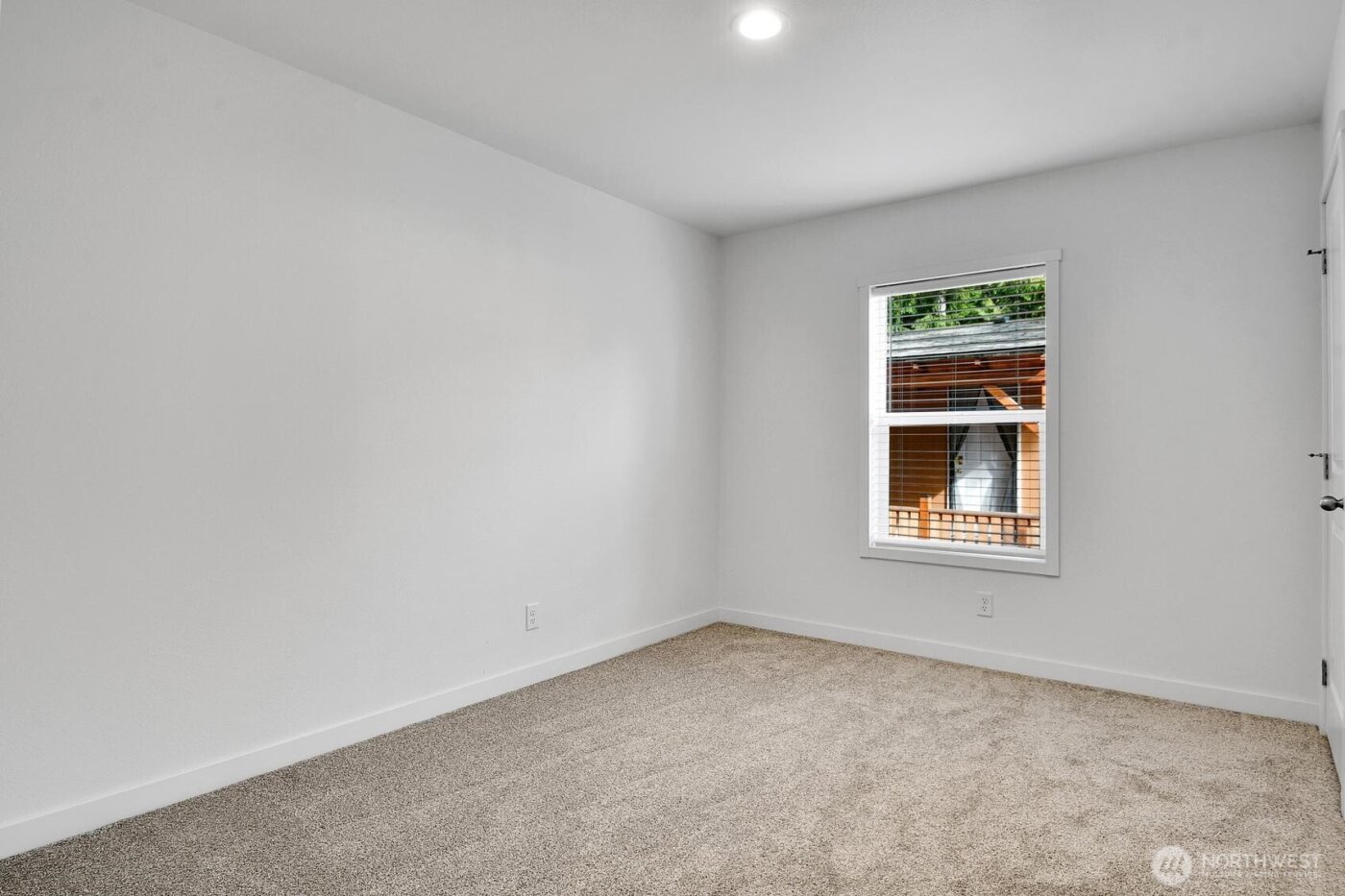 18425 NE 95th Street #218, Redmond, WA 98052