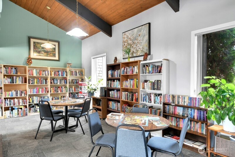 18425 NE 95th Street #218, Redmond, WA 98052