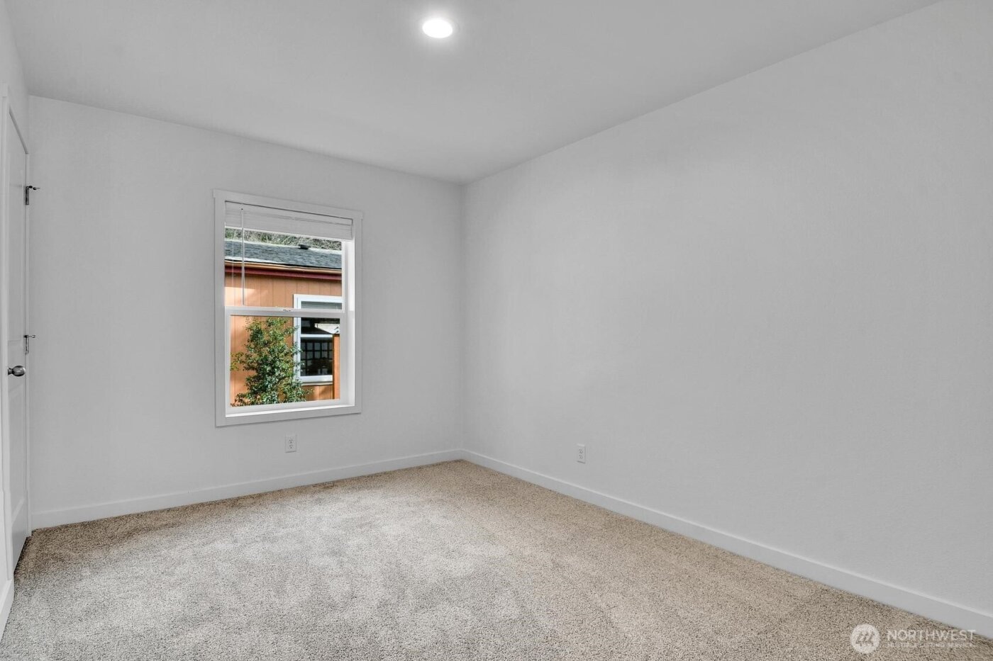 18425 NE 95th Street #218, Redmond, WA 98052