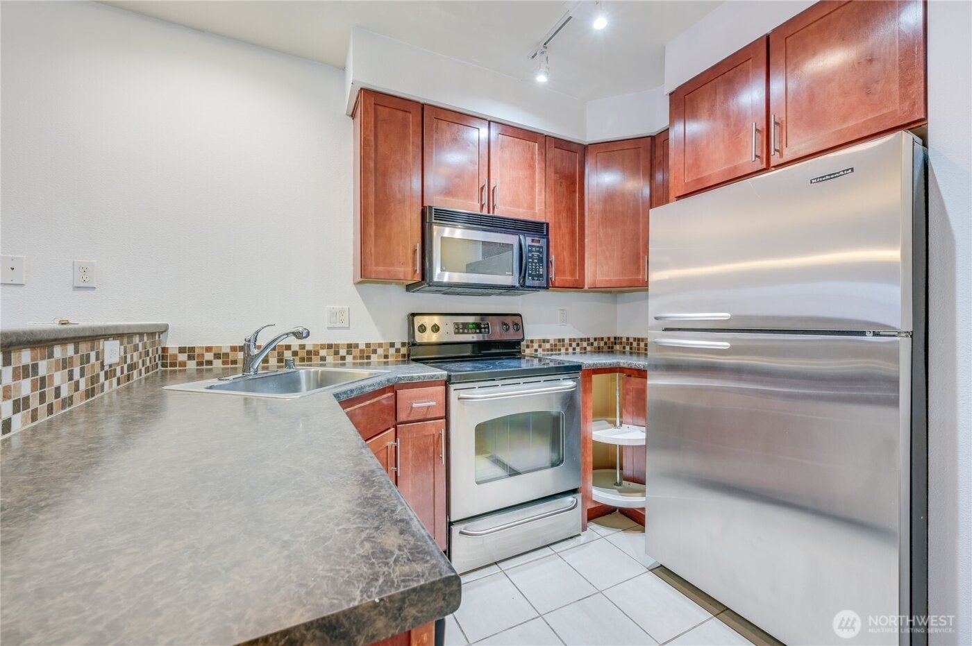 7322 Rainer Avenue S #107, Seattle, WA 98108