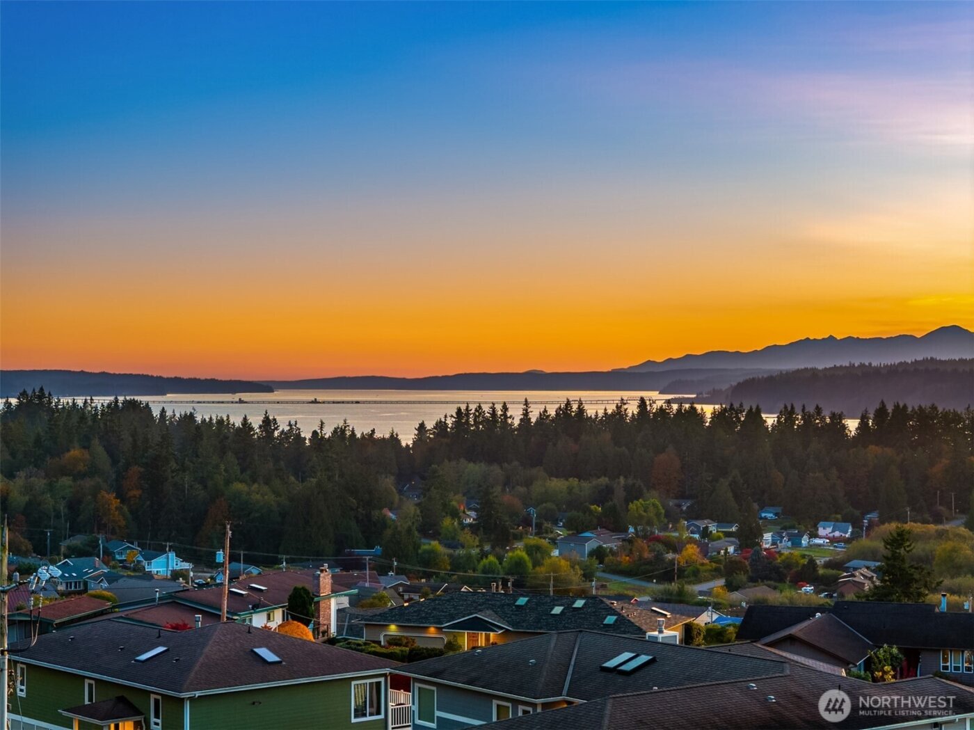 37918 Vista Key Drive NE, Hansville, WA 98340