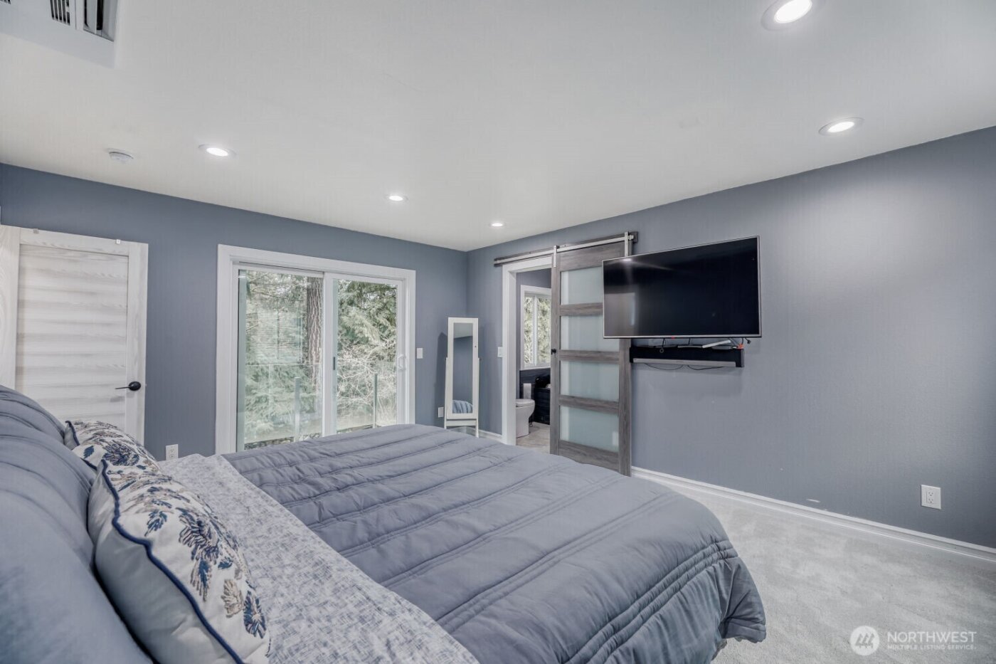 11850 NE 105th Lane , Kirkland, WA 98033