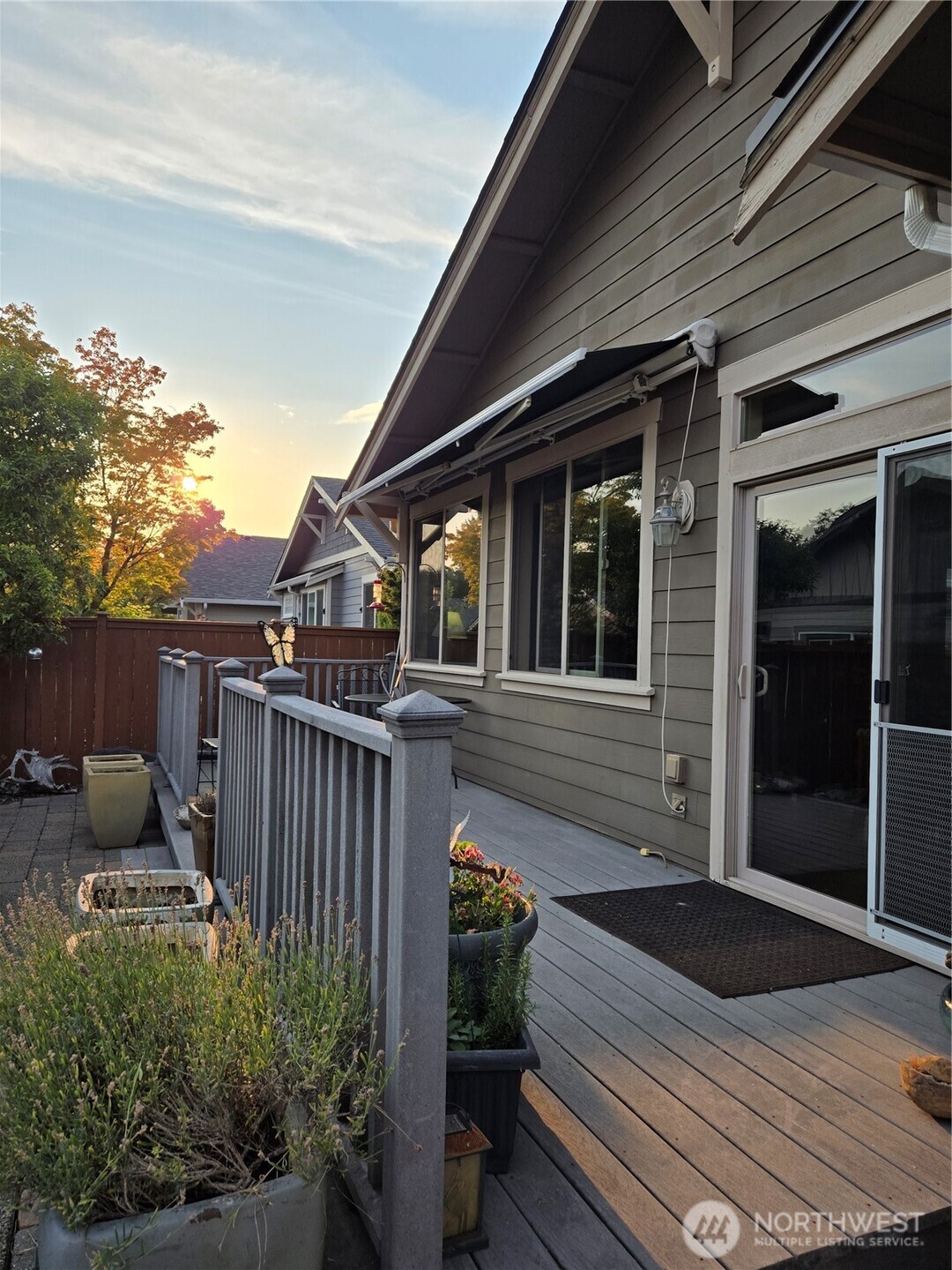 8650 Bainbridge Loop NE, Lacey, WA 98516