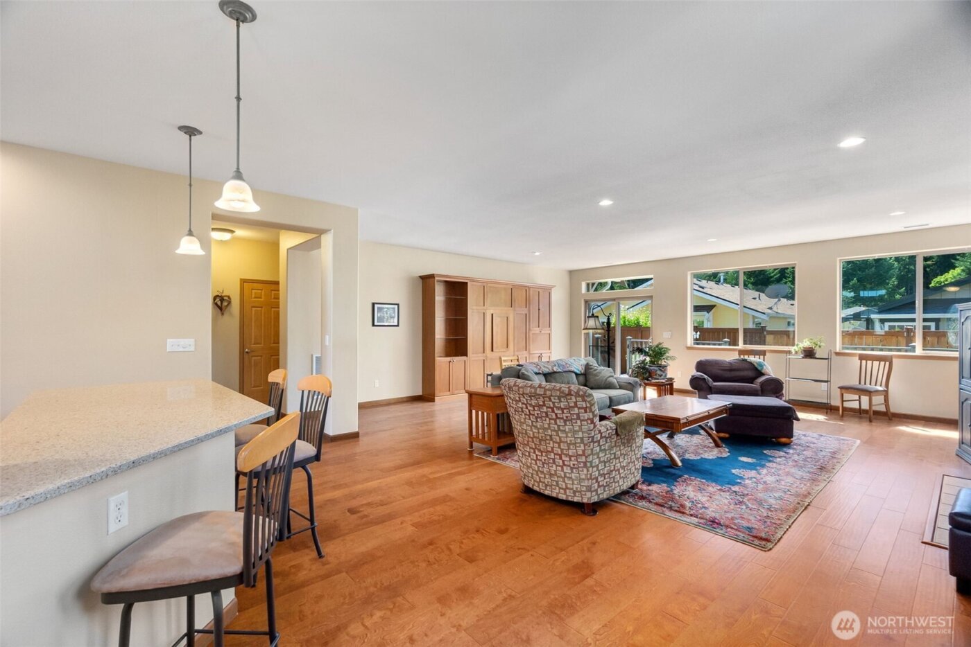 8650 Bainbridge Loop NE, Lacey, WA 98516