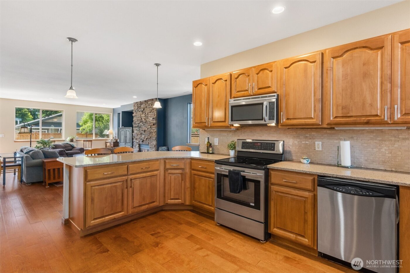 8650 Bainbridge Loop NE, Lacey, WA 98516