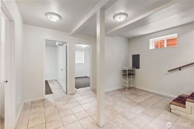 1521 E Spruce Street , Seattle, WA 98122 - Photo 15