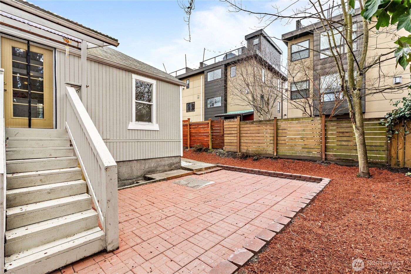 1521 E Spruce Street , Seattle, WA 98122