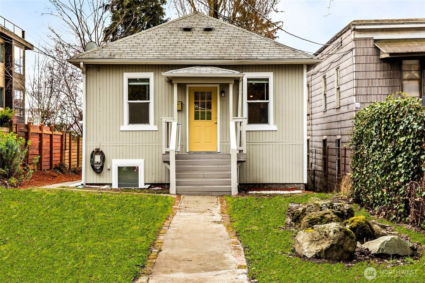 1521 E Spruce Street , Seattle, WA 98122