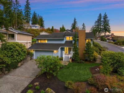 18430 NE 15th Place , Bellevue, WA 98008 - Photo 2