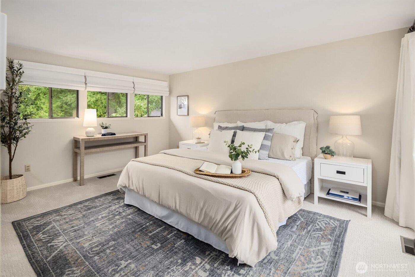 18430 NE 15th Place , Bellevue, WA 98008