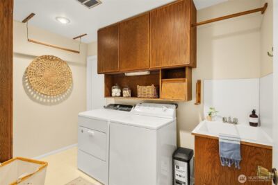 18430 NE 15th Place , Bellevue, WA 98008 - Photo 22
