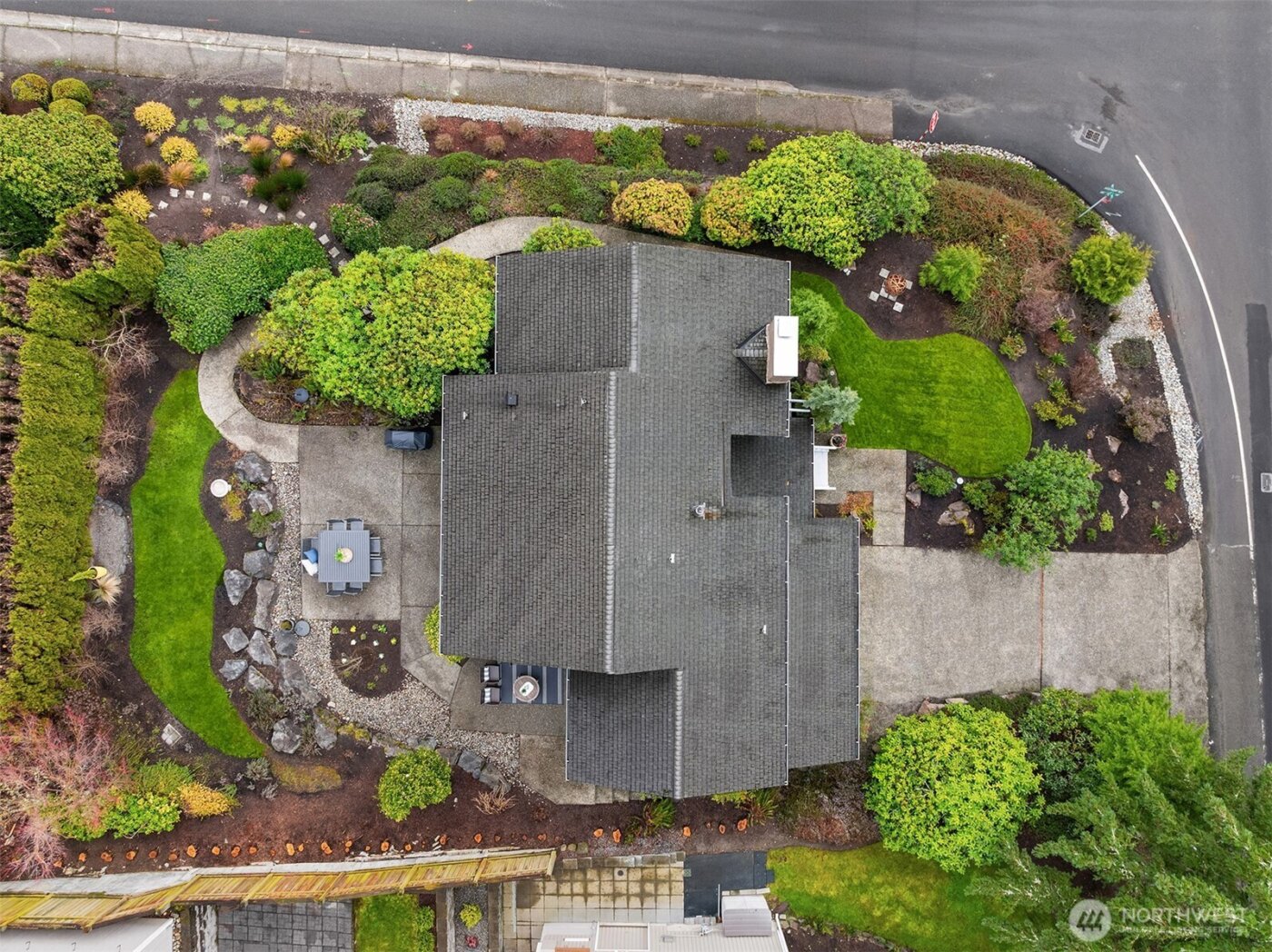 18430 NE 15th Place , Bellevue, WA 98008