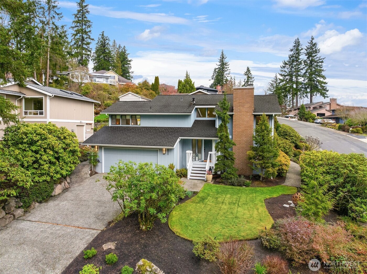 18430 NE 15th Place , Bellevue, WA 98008