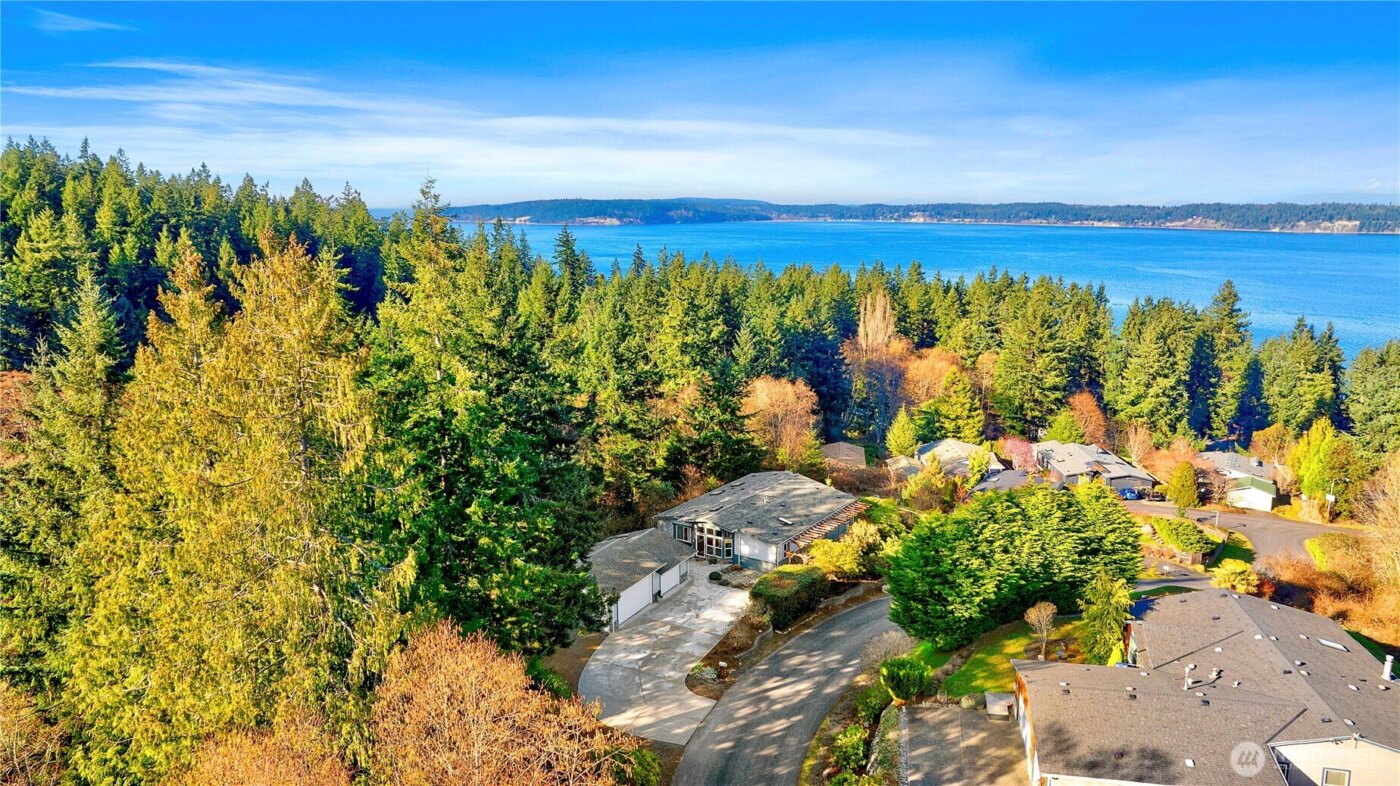 3834 Passage View Lane , Langley, WA 98260