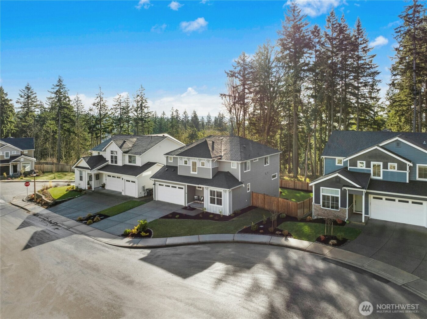 1767 NE Crystallia Court , Poulsbo, WA 98370