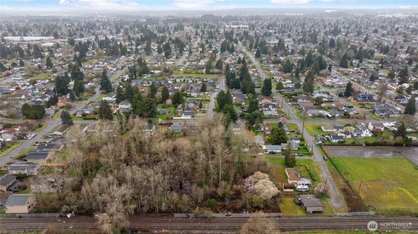 602 E 65th Street , Tacoma, WA 98404