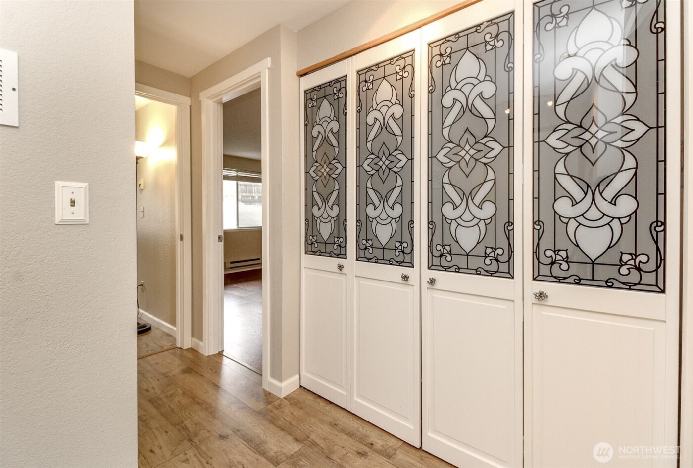 28606 16th Avenue S #303, Federal Way, WA 98003-3636