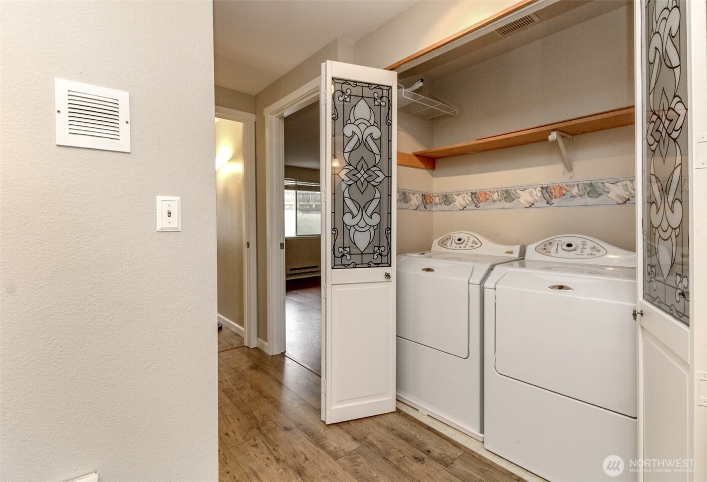 28606 16th Avenue S #303, Federal Way, WA 98003-3636